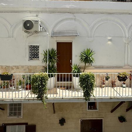 Onny'S House Bed and Breakfast Bari Exteriör bild