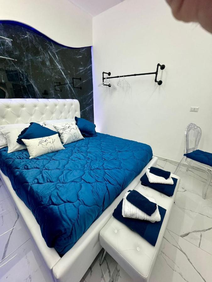 Onny'S House Bed and Breakfast Bari Exteriör bild