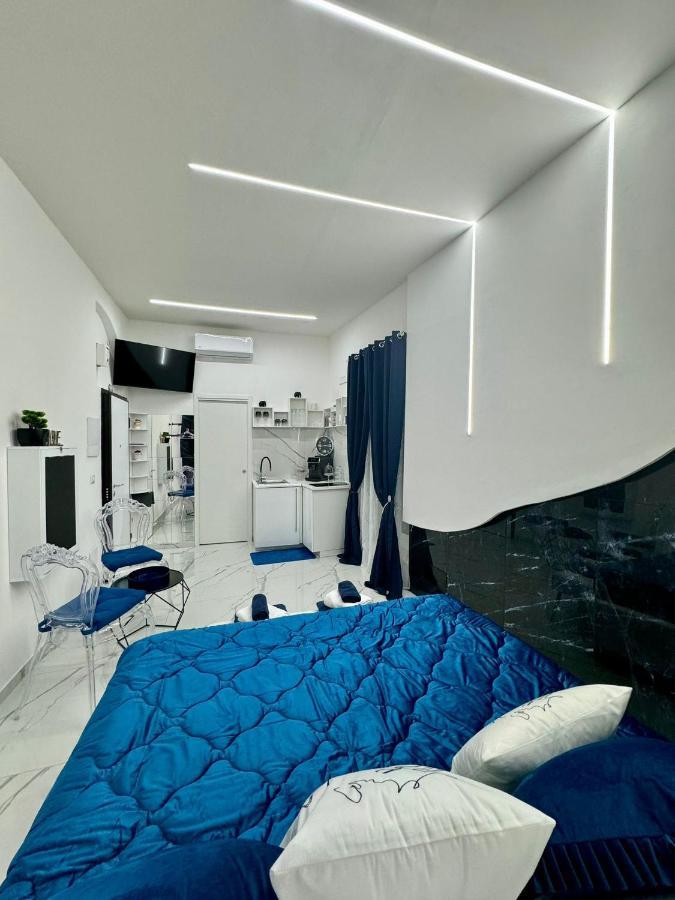 Onny'S House Bed and Breakfast Bari Exteriör bild