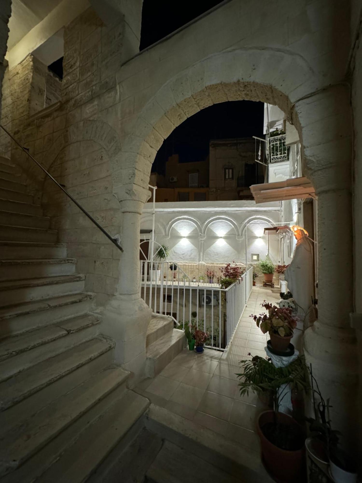 Onny'S House Bed and Breakfast Bari Exteriör bild